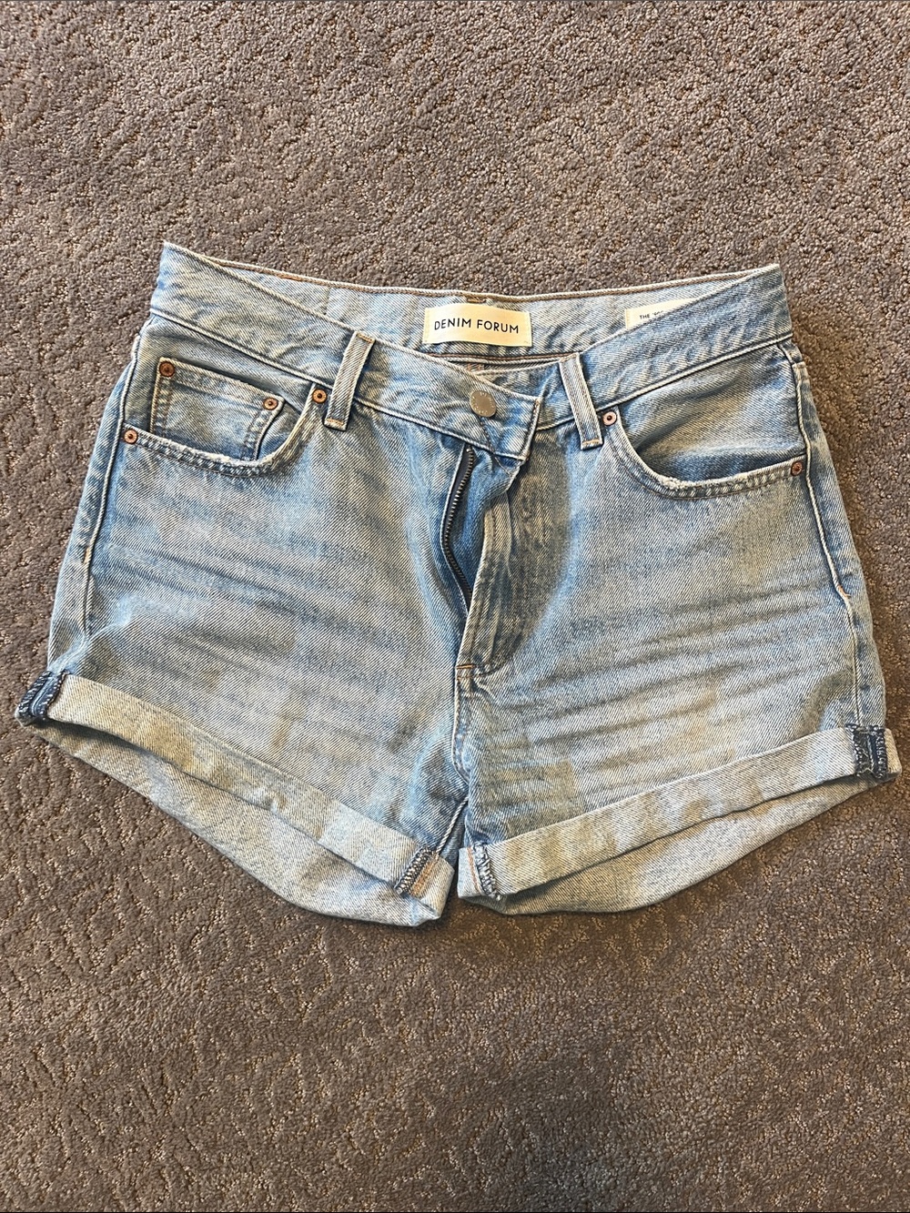 Denim Forum 90’s High Rise Short